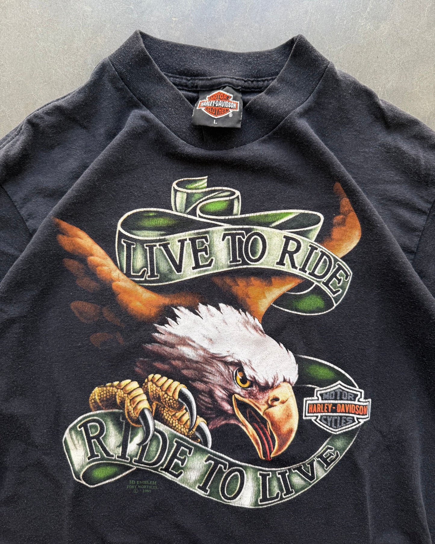 Vintage 3D Emblem Harley Davidson Tee - L