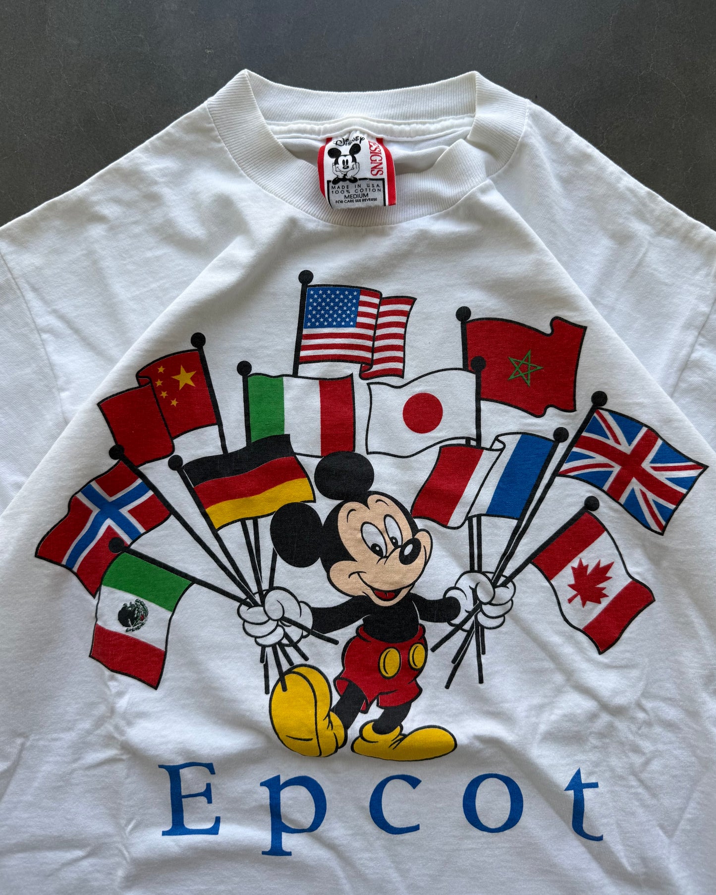 Vintage Epcot Disney Tee - M