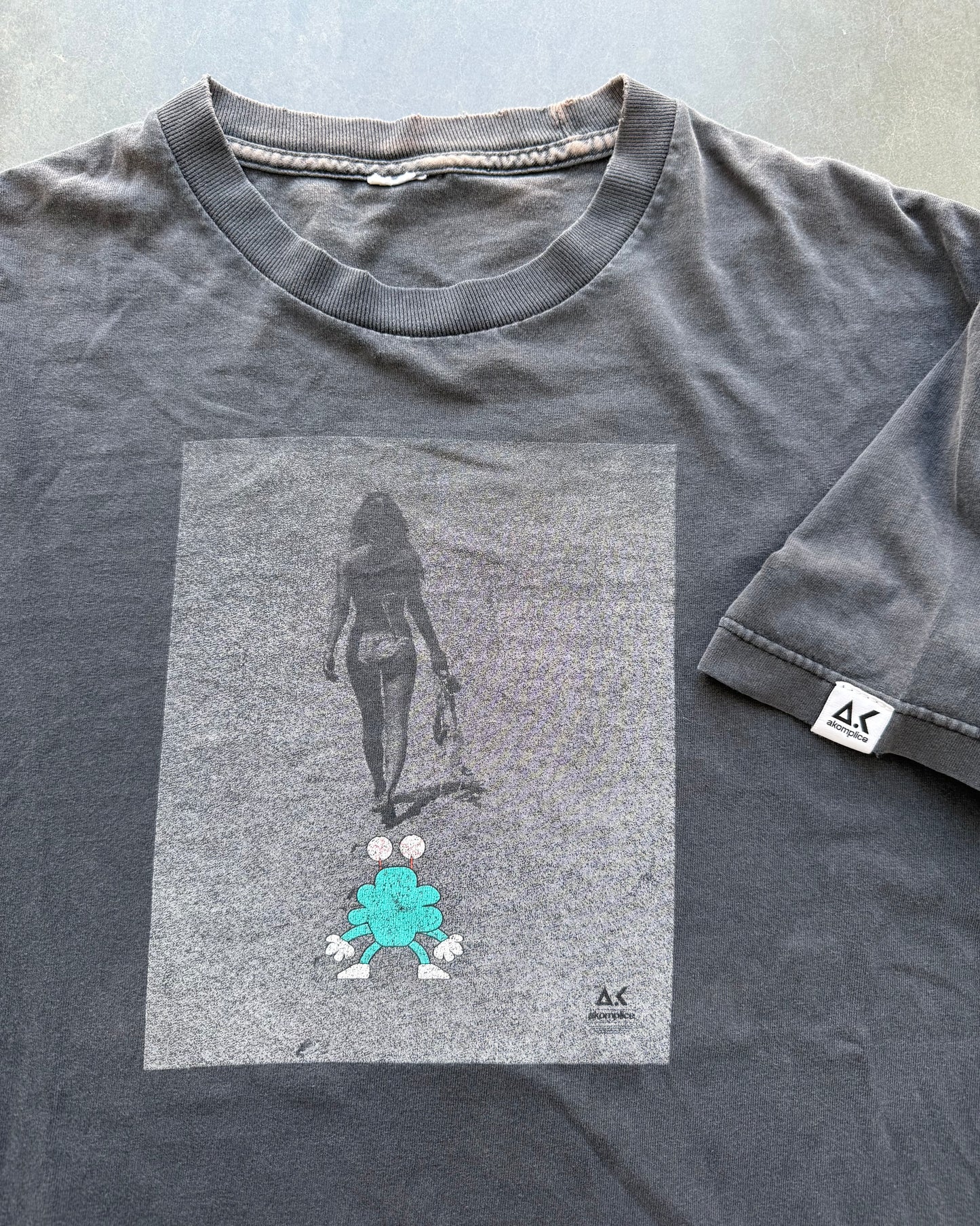 Vintage Akomplice Tee - L
