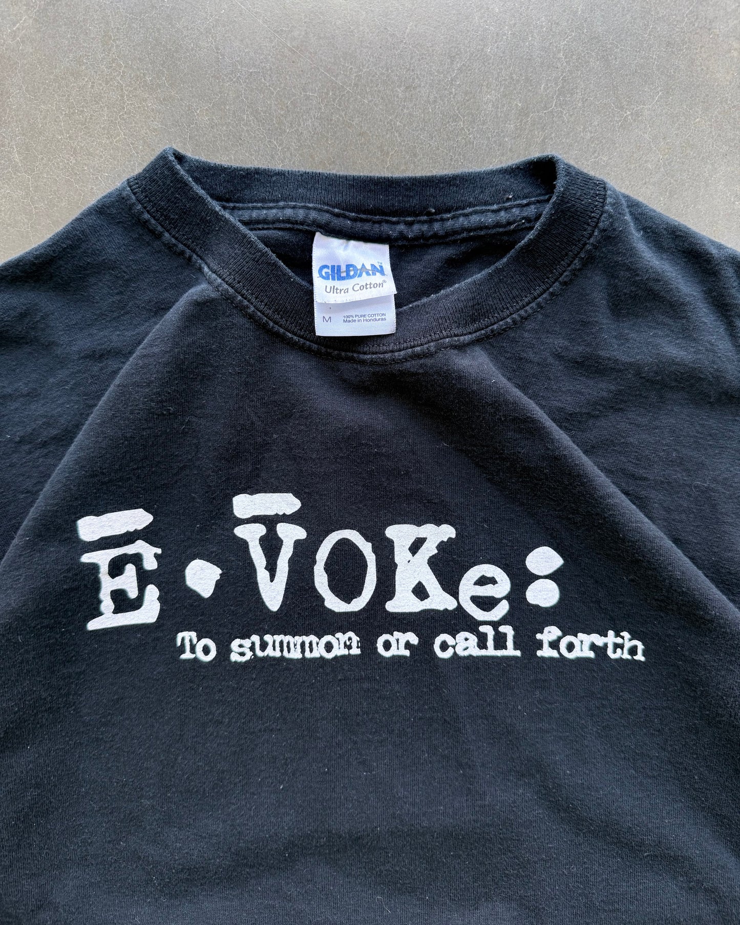 Vintage Evoke Jesus Tee - M